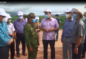 Công ty TNHH Liên Doanh ANTRACO  phối hợp cùng  TRACODI tiếp lửa cho chốt phòng, chống dịch covid-19 tuyến biên giới huyện Tri Tôn.