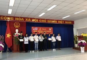 Công ty TNHH Liên Doanh Antraco phối hợp cùng Tracodi trao học bổng Học sinh – Sinh viên.